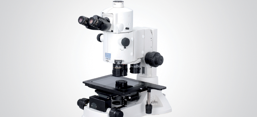 life sciences microscope