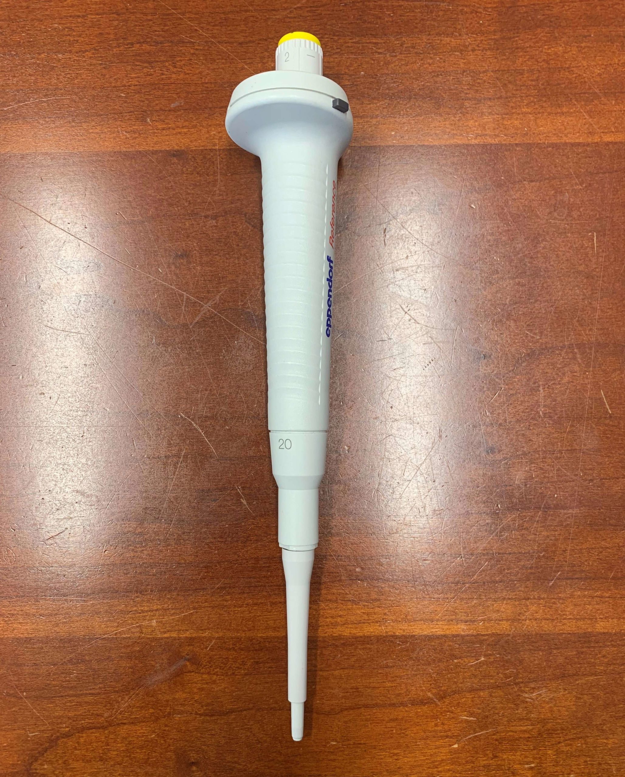 Eppendorf Reference Series Pipette 220 uL BaneBio