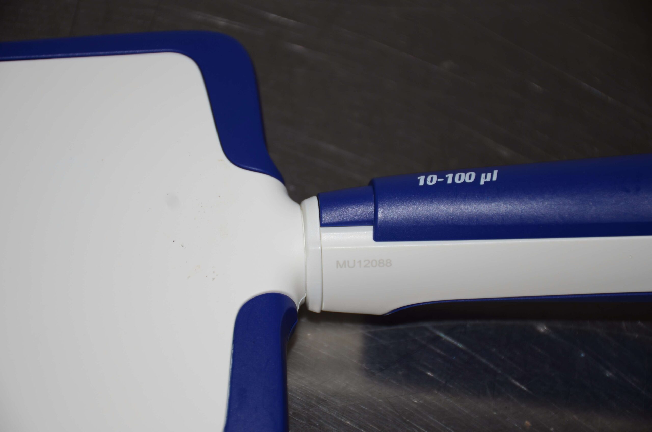 Fisherbrand Elite 12 Channel Pipette 10100uL BaneBio