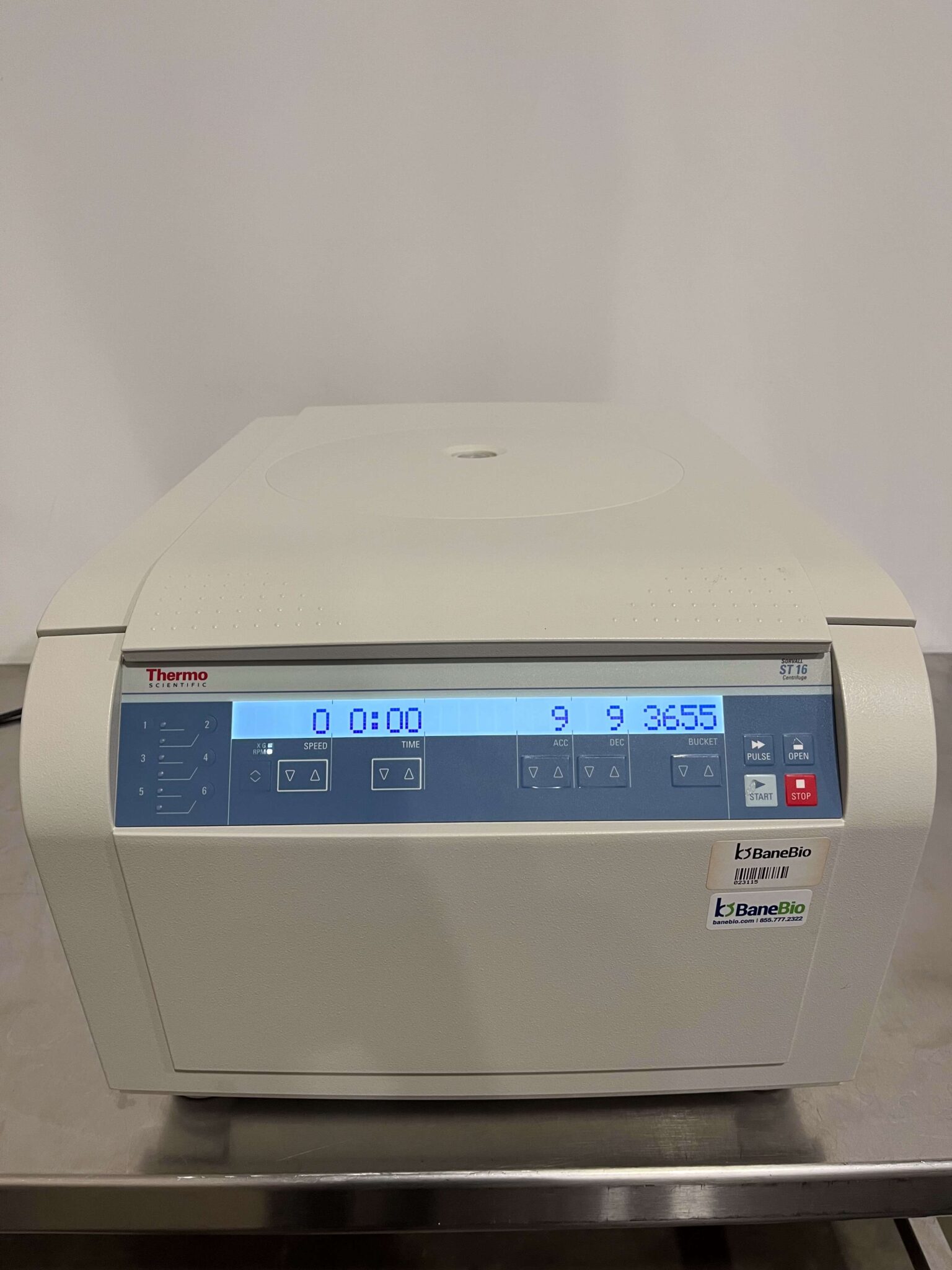 ThermoFisher Centrifuge Sorvall ST16 BaneBio